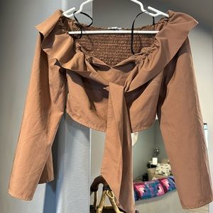 ‘Small’ brown, crop top flowly top